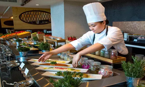 هتل متروپلیتن دبی